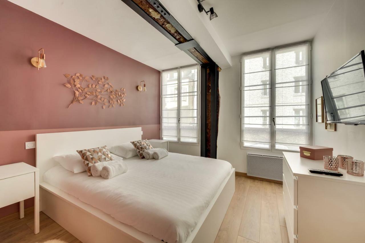 Beautiful Triplex In The Center Of Paris Apartment Екстериор снимка